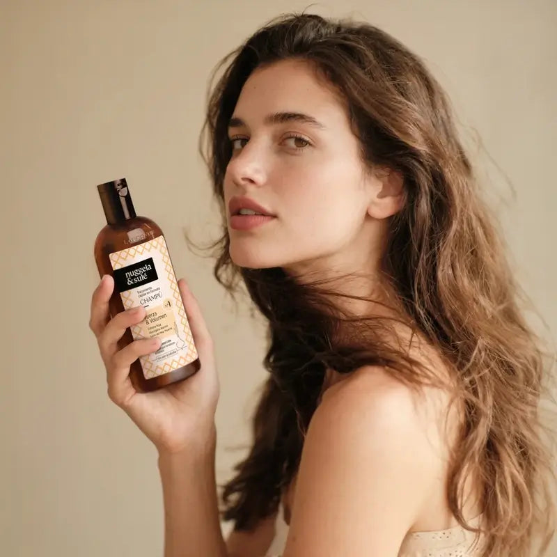 Nuggela & Sule Champu Premium Extracto de Cebolla Cabello Debil y Graso 250 ml