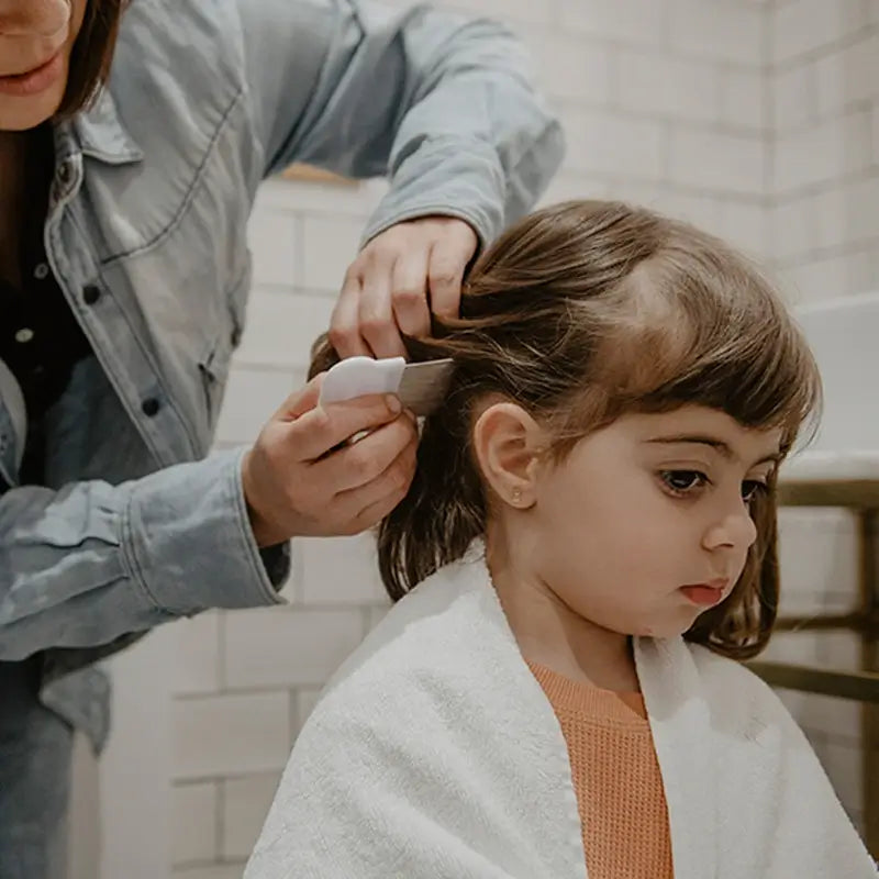 Suavinex Pack Loción Antipiojos 125 Ml + Champú Protector 250 Ml + Lendrera, +2 Años