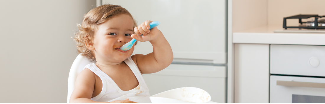 Alimentación complementaria en bebés: cuándo introducir cada alimento de forma segura