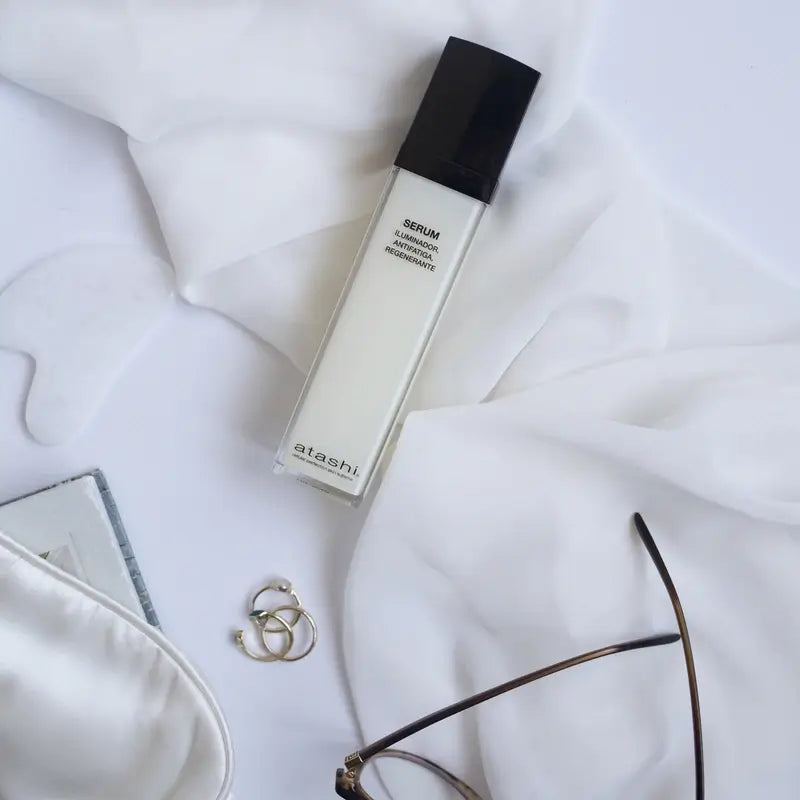 Atashi Cofre Firmeza Y Luminosidad Serum Lifting + Contorno De Ojos Iluminador