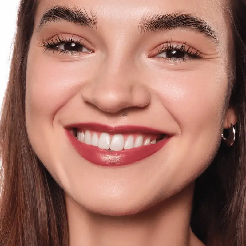 Essence Barra De Labios Satin Glow Luminous Shine 06 , 3,5 gr