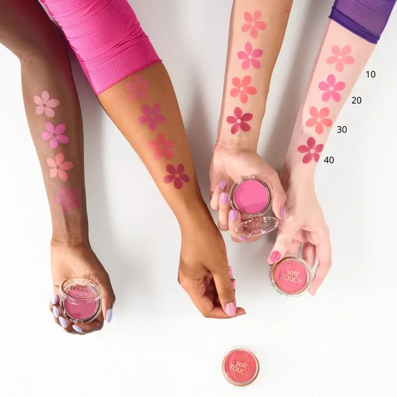 Essence Colorete Soft Touch Bouncy Blush 20 , 5 gr