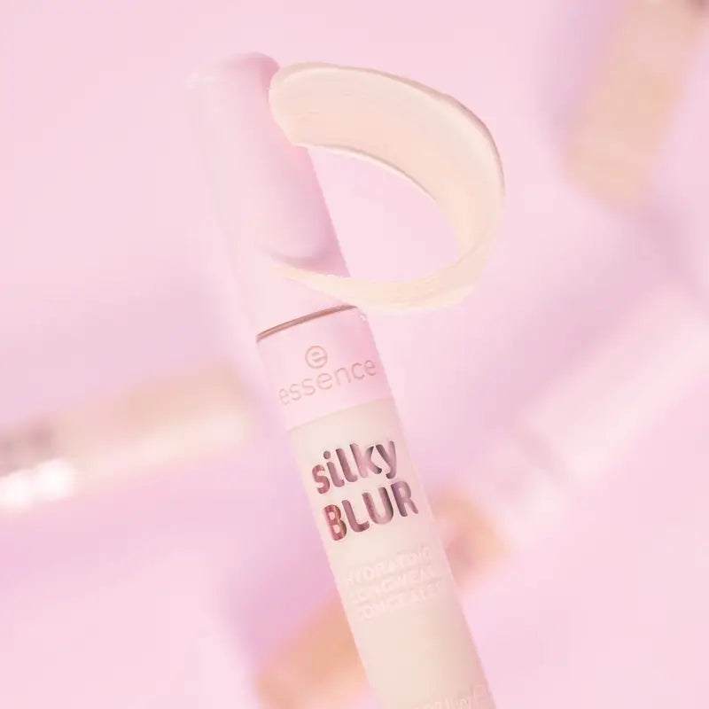 Essence Corrector Hidratante Larga Duración Silky Blur 20, 10 ml