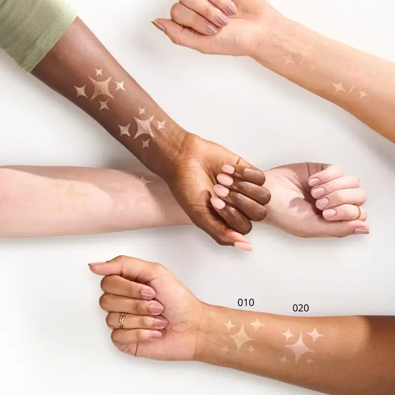 Essence Iluminador En Barra Baby Got Glow 10 , 5,5 gr