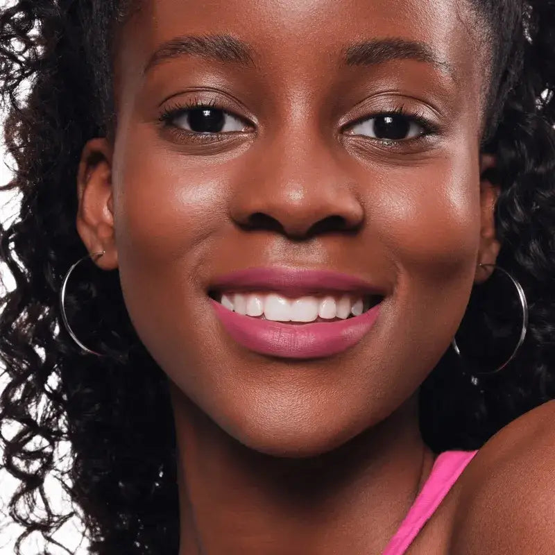 Essence Perfilador De Labios 8H Matte Comfort 20 , 0,3 gr