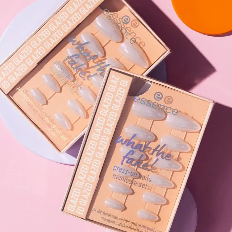 Essence Set De Manicura Con Uñas Postizas What The Fake! Press-On Nails 01 , 28 unidades