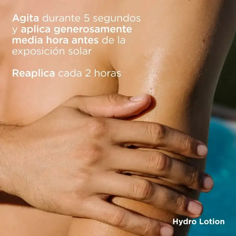 Agita isdin hydrolotion spf 50 durante 5 segundos y aplica media hora antes de la exposición