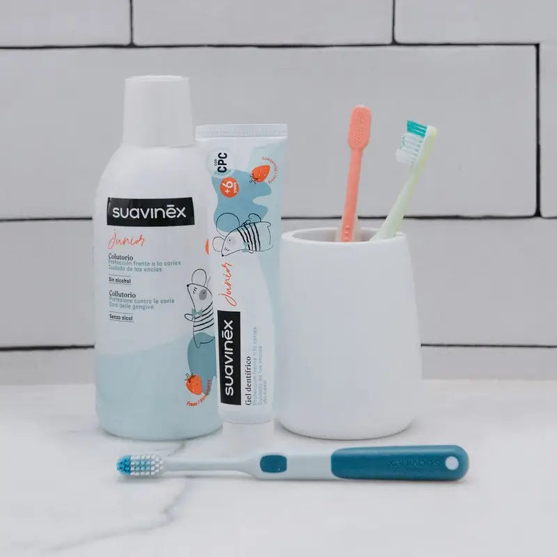 Suavinex Cepillo De Dientes Infantil +6 Años, Azul