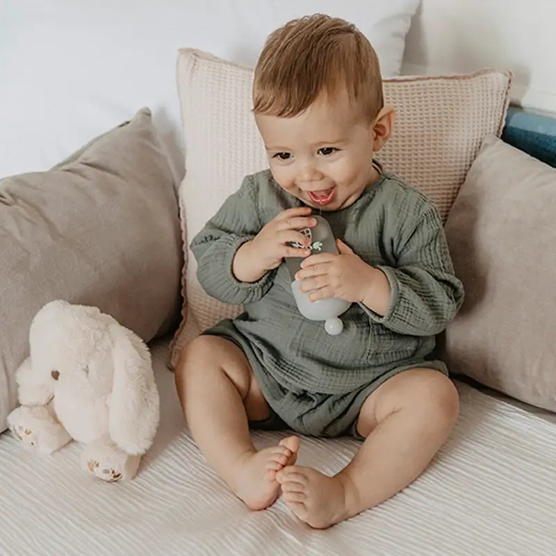 Suavinex Canastilla Bebés Con Baby Cologne 100 Ml + Formato Viaje 50 Ml + Peluche Para Bébé