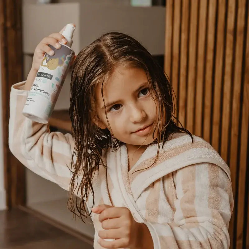 Suavinex Spray Desenredante Sin Aclarado Niños Y Niñas, 250 Ml