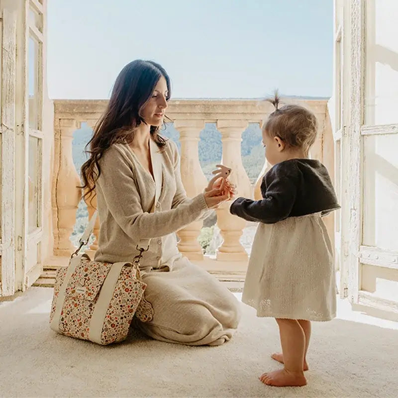 Suavinex Vaso Aprendizaje Bebé Boquilla Rígida Antidesgarro, 200 Ml, +6 Meses, Rosa Wonderland